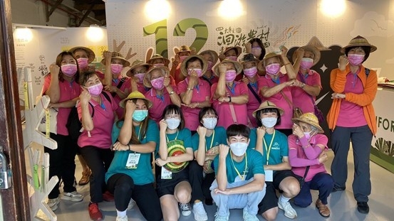 圖為大有社區長輩,親自到場參與「稻稻仔來」團隊在台北的成果發表會